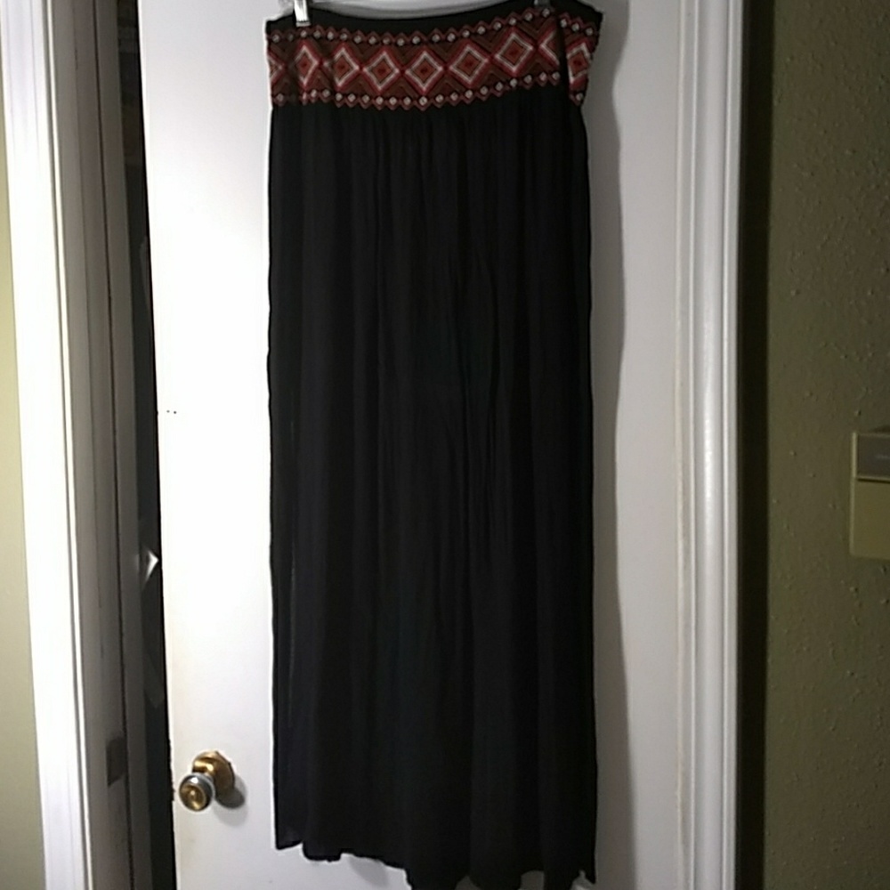 Forever 21 1X Maxi Skirt with Embroidered Waist